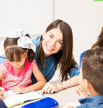 Behind the Scenes: A Day in the Life of a Montessori Teacher Trainee